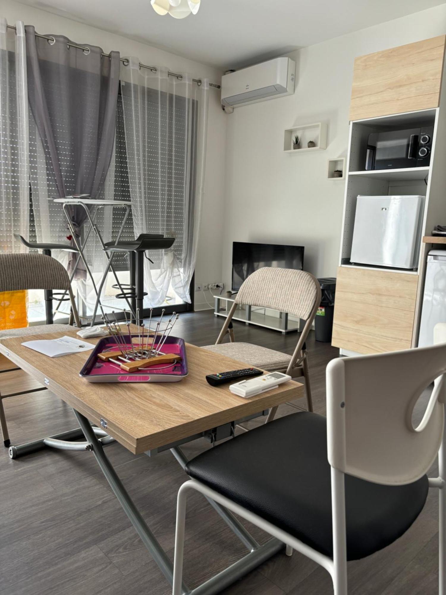Grand Studio Confortable Et Spacieux Avec Terrasse Villeneuve-lès-Maguelonne Kültér fotó